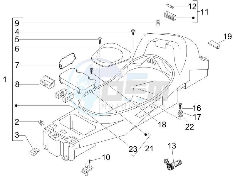 Helmet box - Undersaddle image