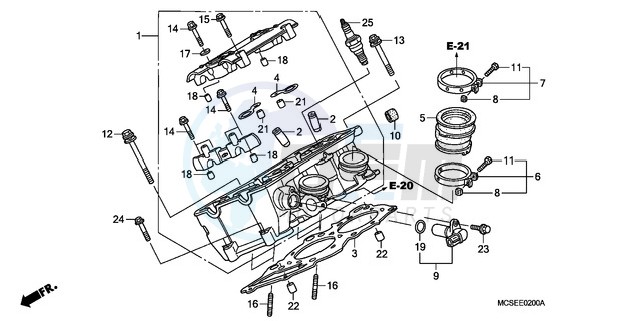 RIGHT CYLINDER HEAD image