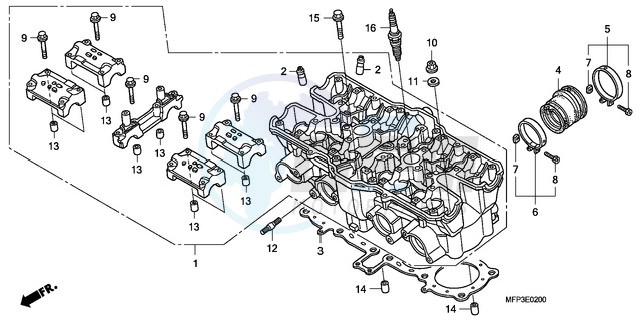 CYLINDER HEAD image