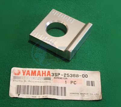 Product image: Yamaha - 3SP253880000 - PULLER, CHAIN 1  0