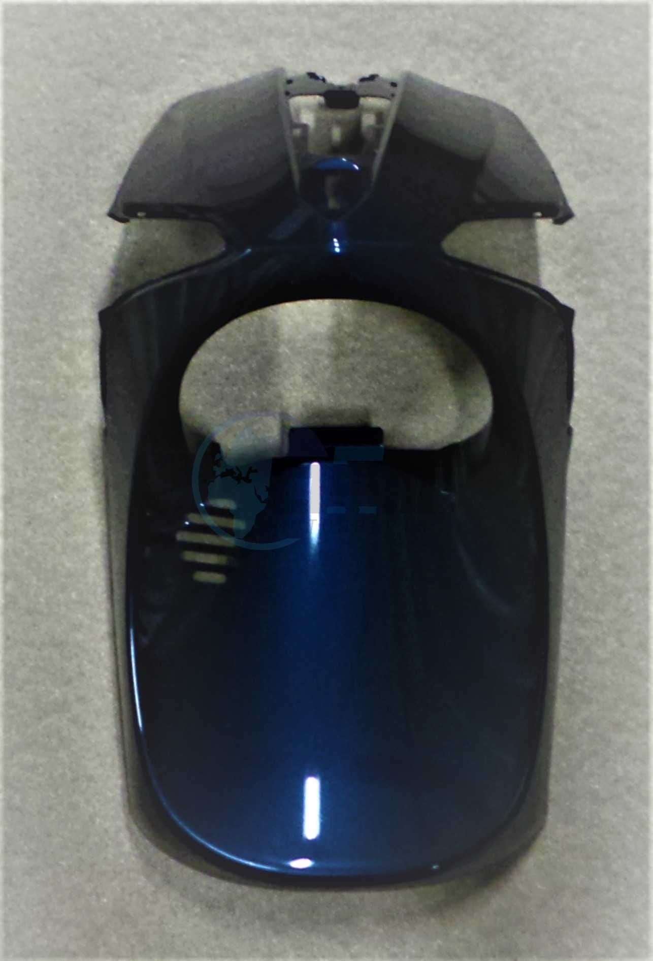 Product image: Piaggio - 1B001334000DE - Front shield  0