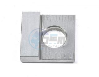 Product image: Yamaha - 1RC253890000 - PULLER, CHAIN 2  0