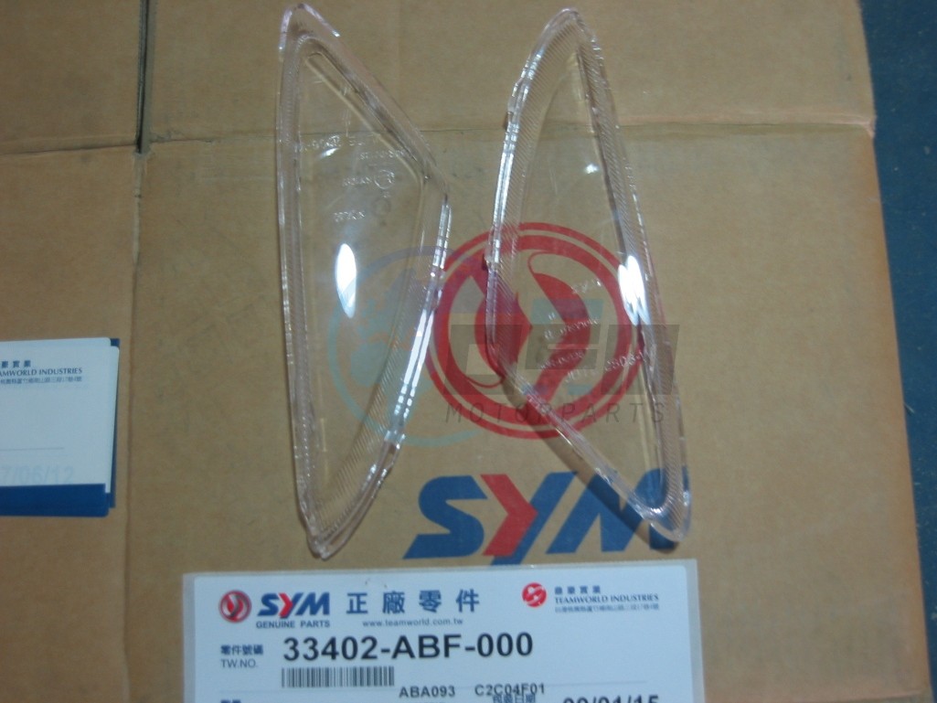 Product image: Sym - 33402-ABF-000 - R. FRONT WINKER LENS  0