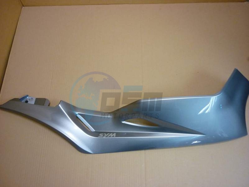 Product image: Sym - 8352A-L6C-000-IP - R. SIDE COVER ASSY(GY-517S)  0