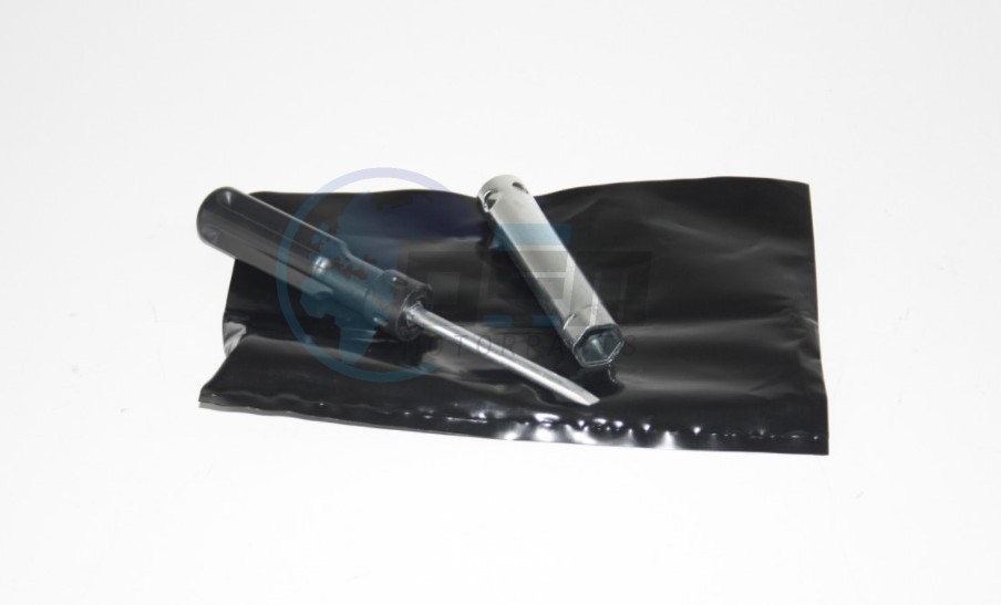 Product image: Vespa - 650540 - Complete tools bag   0