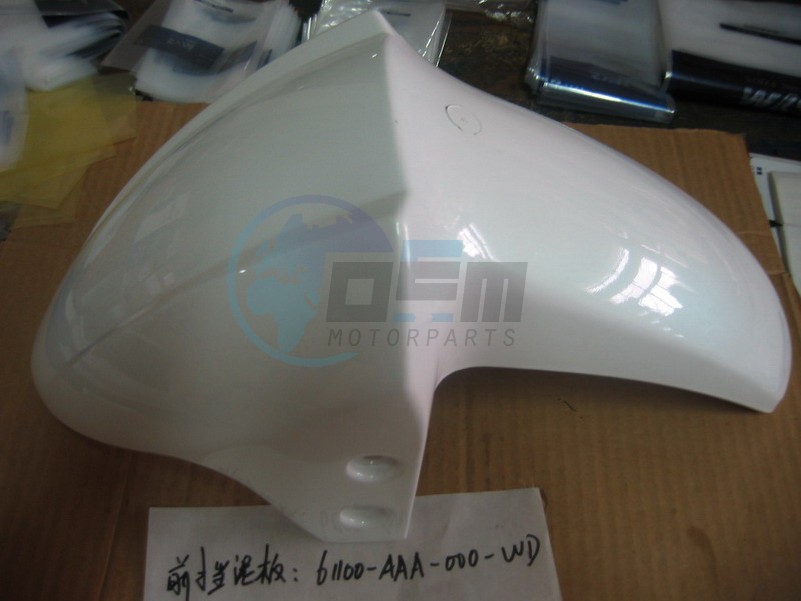Product image: Sym - 61100-AAA-000-WD - FRONT FENDER WHITE WH8018P  0