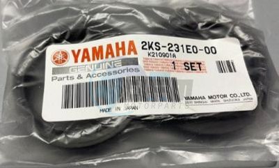 Product image: Yamaha - 2KS231E00000 - FORK SEAL COVER KIT  0