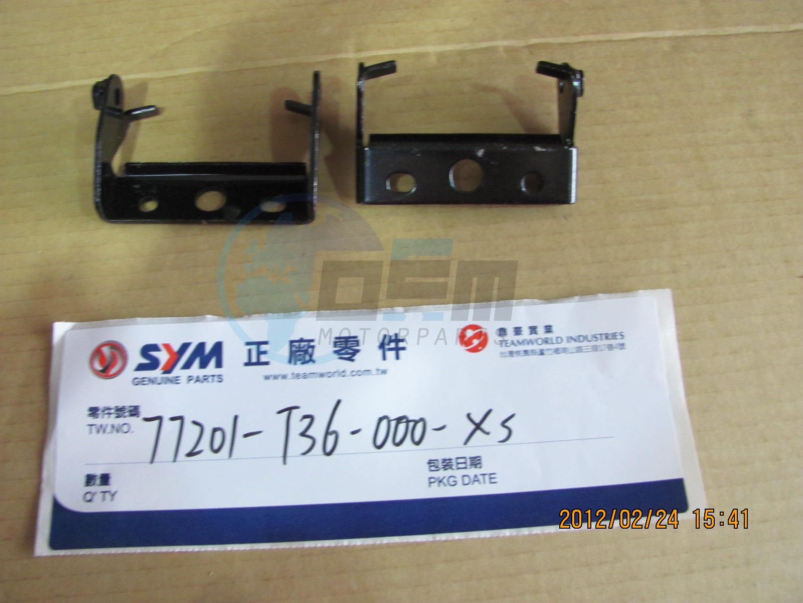 Product image: Sym - 77201-T36-000-XS - SEAT HINGE SET  0