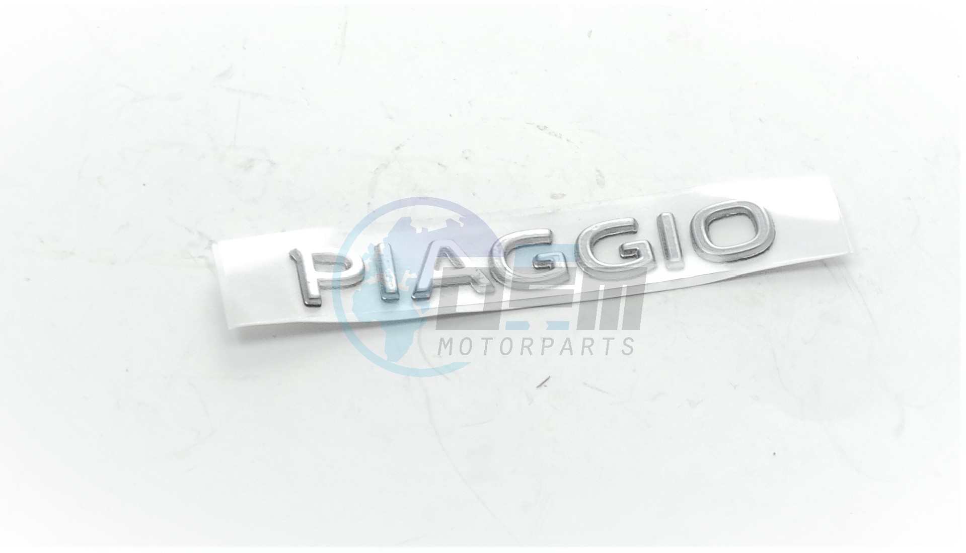 Product image: Piaggio - 2H002014 - PLAKETTE "PIAGGIO"  0