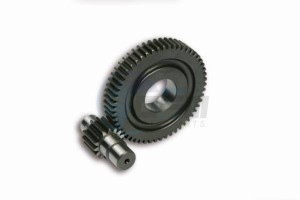 Product image: Malossi - 6711135 - Gear wheel secondairy - HTQ Teeth-ratio 15/55 - shaft Ø17mm 